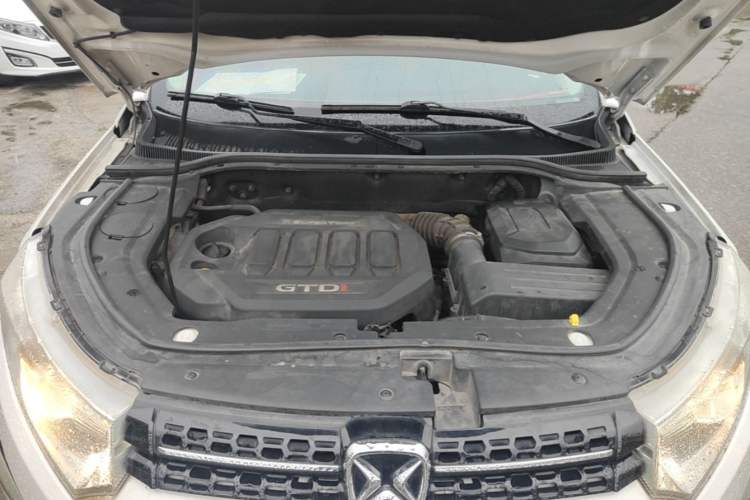 Used JMC Yusheng S330 2016 1.5L GTDi Automatic Two-Wheel Drive Prestige Edition Engine Bay