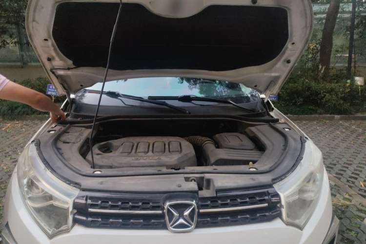 Used JMC Yusheng S330 2016 1.5L GTDi Automatic Two-Wheel Drive Prestige Edition Engine Bay