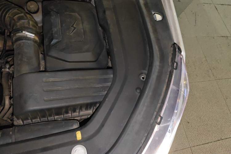 Used JMC Yusheng S330 2016 1.5L GTDi Automatic Two-Wheel Drive Fashion Edition Engine Bay Left