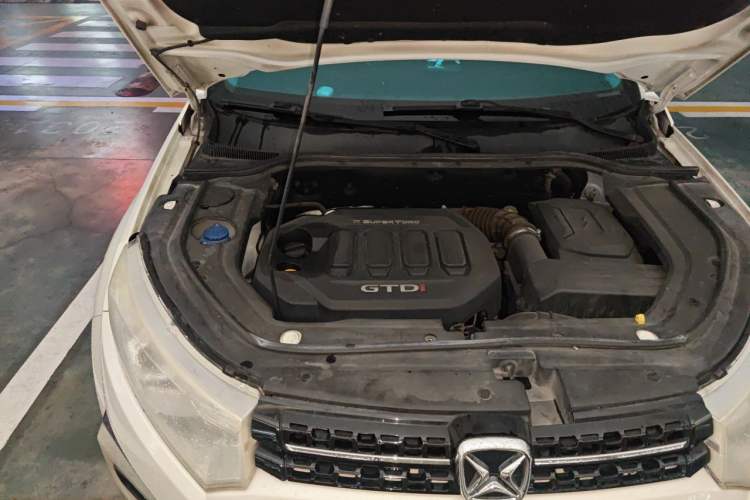 Used JMC Yusheng S330 2016 1.5L GTDi Automatic All-Wheel-Drive Flagship Edition Engine Bay Right