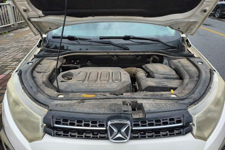 Used JMC Yusheng S330 2016 1.5L GTDi Automatic Two-Wheel Drive Prestige Edition Engine Bay