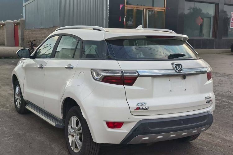 Used JMC Yusheng S330 2016 1.5L GTDi Automatic Two-Wheel Drive Comfort Edition Exterior 3