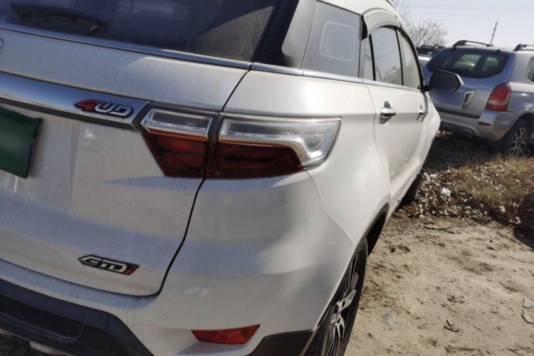 Used JMC Yusheng S330 2016 1.5L GTDi Automatic All-Wheel-Drive Flagship Edition Exterior 7