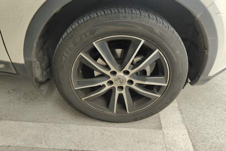 Used JMC Yusheng S330 2016 1.5L GTDi Automatic Two-Wheel Drive Flagship Edition Exterior 7
