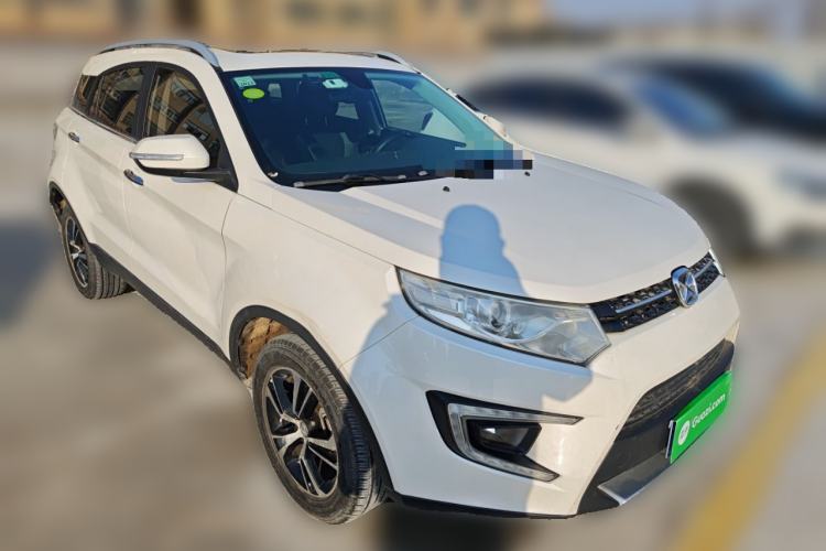 Used JMC Yusheng S330 2016 1.5L GTDi Automatic Two-Wheel Drive Prestige Edition Front Right 45 Deg