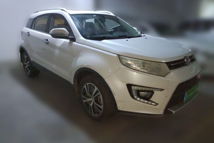 Used JMC Yusheng S330 2016 1.5L GTDi Automatic Two-Wheel Drive Fashion Edition Front Right 45 Deg