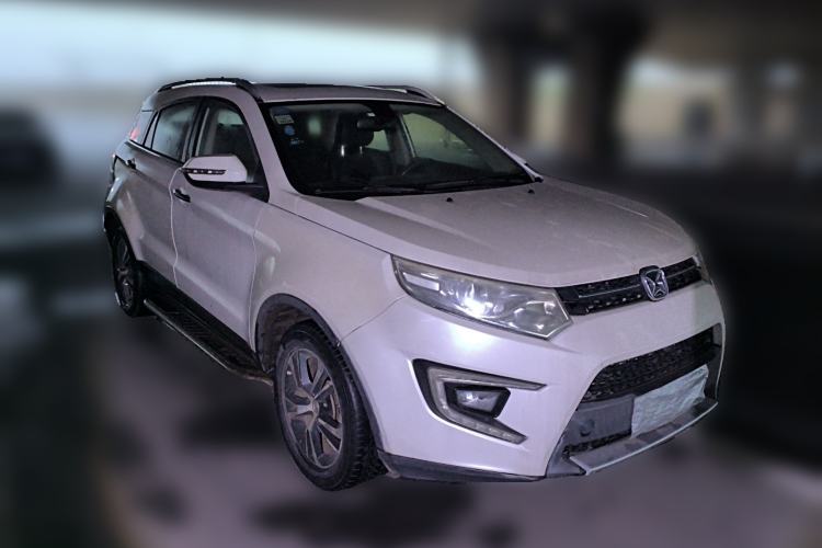 Used JMC Yusheng S330 2016 1.5L GTDi Automatic Two-Wheel Drive Prestige Edition Front Right 45 Deg