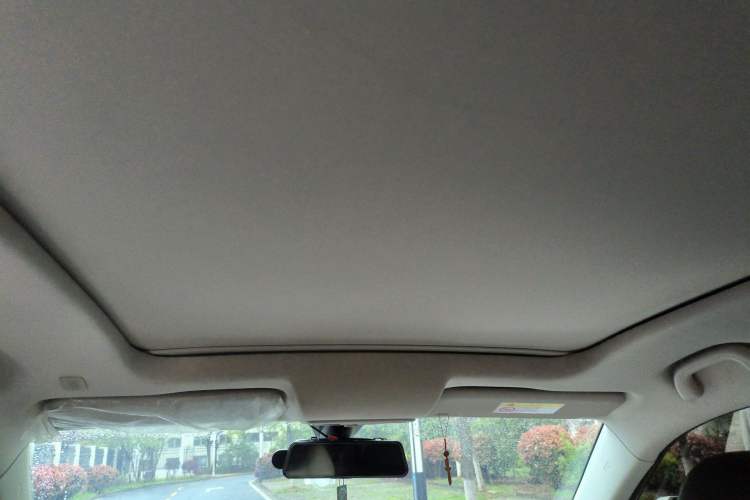 Used JMC Yusheng S330 2016 1.5L GTDi Automatic Two-Wheel Drive Flagship Edition Headliner