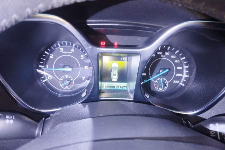 Used JMC Yusheng S330 2016 1.5L GTDi Automatic Two-Wheel Drive Flagship Edition Instrument Cluster