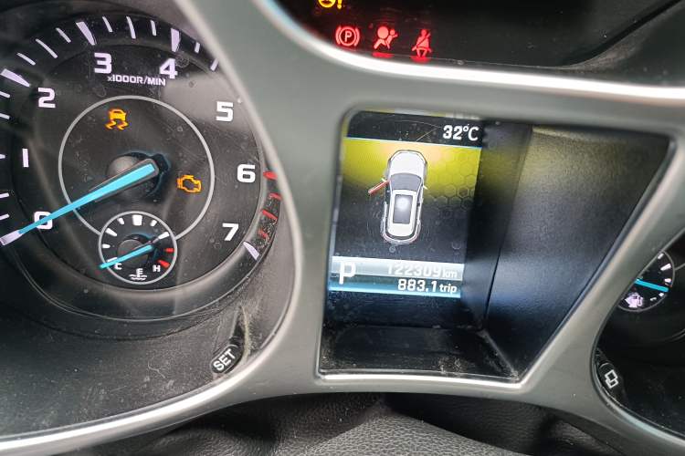Used JMC Yusheng S330 2016 1.5L GTDi Automatic Two-Wheel Drive Fashion Edition Instrument Cluster