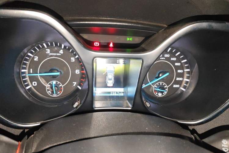 Used JMC Yusheng S330 2016 1.5L GTDi Automatic Two-Wheel Drive Fashion Edition Instrument Cluster