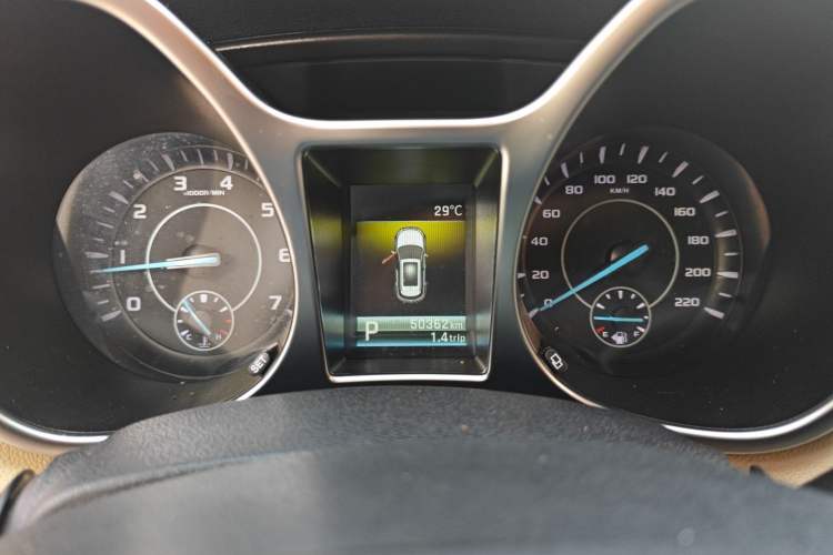 Used JMC Yusheng S330 2016 1.5L GTDi Automatic Two-Wheel Drive Flagship Edition Instrument Cluster
