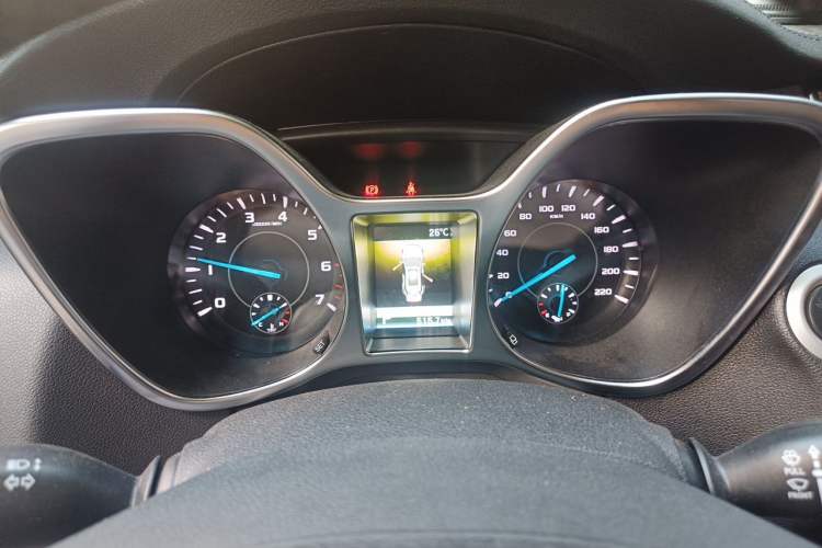 Used JMC Yusheng S330 2016 1.5L GTDi Automatic Two-Wheel Drive Fashion Edition Instrument Cluster