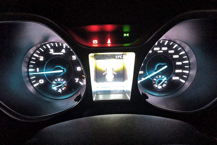 Used JMC Yusheng S330 2016 1.5L GTDi Automatic Two-Wheel Drive Prestige Edition Instrument Cluster