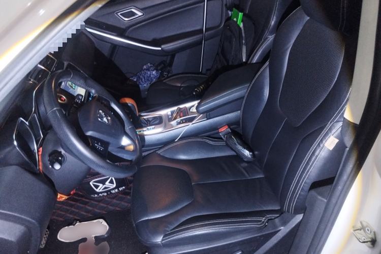 Used JMC Yusheng S330 2016 1.5L GTDi Automatic Two-Wheel Drive Flagship Edition Left Front Seat
