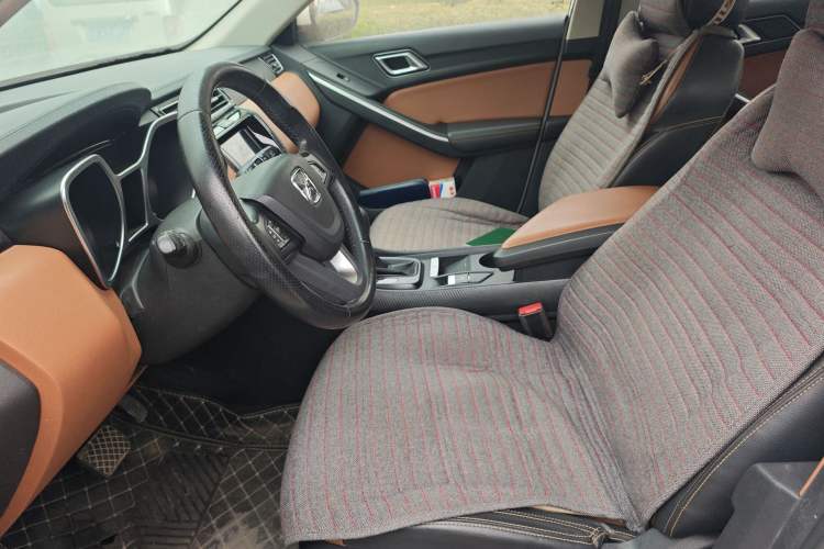 Used JMC Yusheng S330 2016 1.5L GTDi Automatic Two-Wheel Drive Prestige Edition Left Front Seat