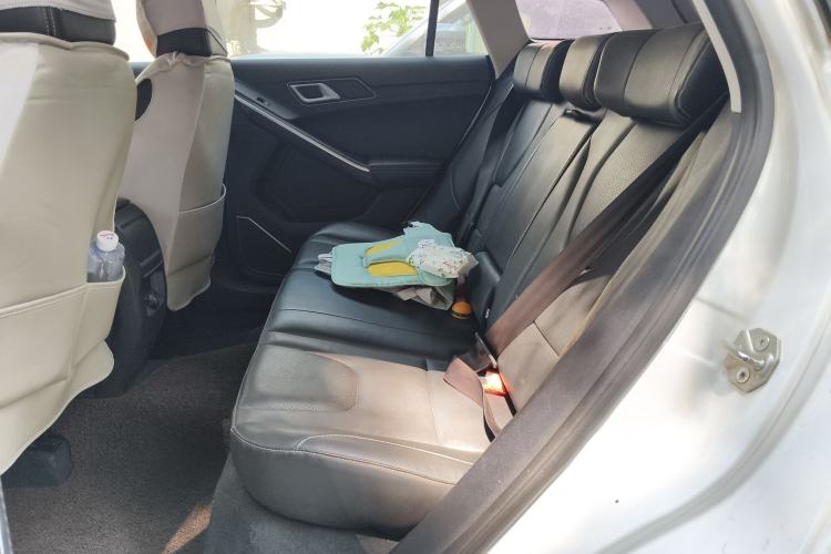 Used JMC Yusheng S330 2016 1.5L GTDi Automatic Two-Wheel Drive Comfort Edition Left Rear Seat