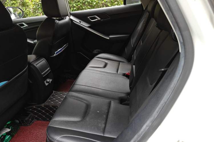 Used JMC Yusheng S330 2016 1.5L GTDi Automatic Two-Wheel Drive Fashion Edition Left Rear Seat