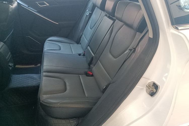 Used JMC Yusheng S330 2016 1.5L GTDi Automatic Two-Wheel Drive Prestige Edition Left Rear Seat