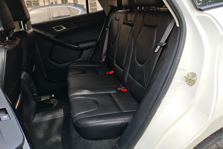 Used JMC Yusheng S330 2016 1.5L GTDi Automatic Two-Wheel Drive Comfort Edition Left Rear Seat