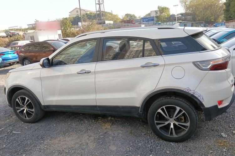 Used JMC Yusheng S330 2016 1.5L GTDi Automatic Two-Wheel Drive Fashion Edition Left Side