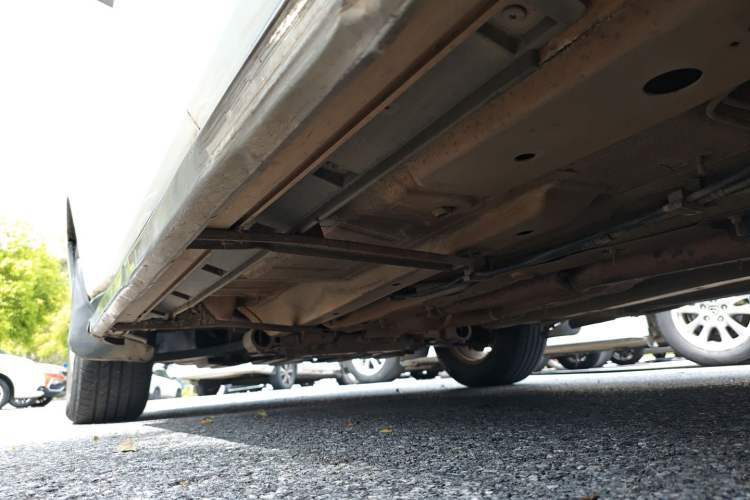 Used JMC Yusheng S330 2016 1.5L GTDi Automatic Two-Wheel Drive Comfort Edition Left Side Sill