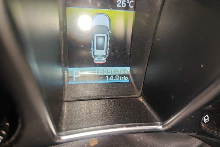 Used JMC Yusheng S330 2016 1.5L GTDi Automatic All-Wheel-Drive Flagship Edition Odometer Close Up