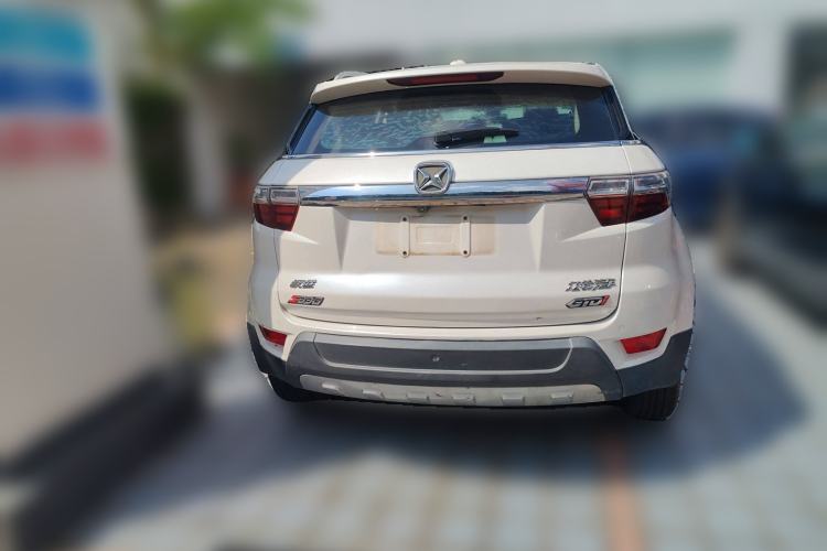 Used JMC Yusheng S330 2016 1.5L GTDi Automatic Two-Wheel Drive Prestige Edition Rear