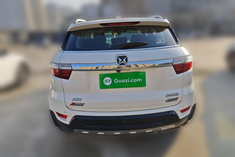 Used JMC Yusheng S330 2016 1.5L GTDi Automatic Two-Wheel Drive Prestige Edition Rear