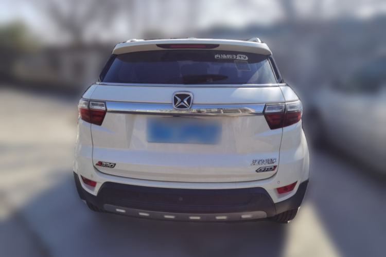 Used JMC Yusheng S330 2016 1.5L GTDi Automatic Two-Wheel Drive Prestige Edition Rear