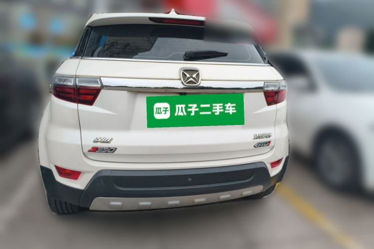 Used JMC Yusheng S330 2016 1.5L GTDi Automatic Two-Wheel Drive Prestige Edition Rear