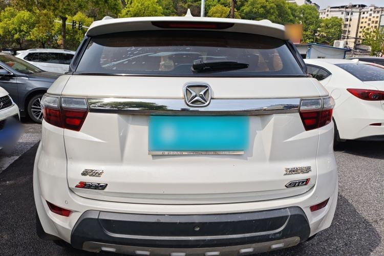 Used JMC Yusheng S330 2016 1.5L GTDi Automatic Two-Wheel Drive Comfort Edition Rear