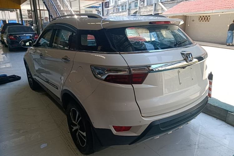 Used JMC Yusheng S330 2016 1.5L GTDi Automatic Two-Wheel Drive Prestige Edition Rear Left 45 Deg