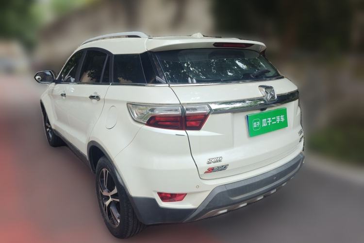 Used JMC Yusheng S330 2016 1.5L GTDi Automatic Two-Wheel Drive Prestige Edition Rear Left 45 Deg