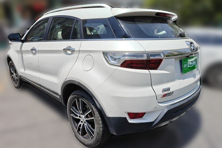 Used JMC Yusheng S330 2016 1.5L GTDi Automatic Two-Wheel Drive Flagship Edition Rear Left 45 Deg