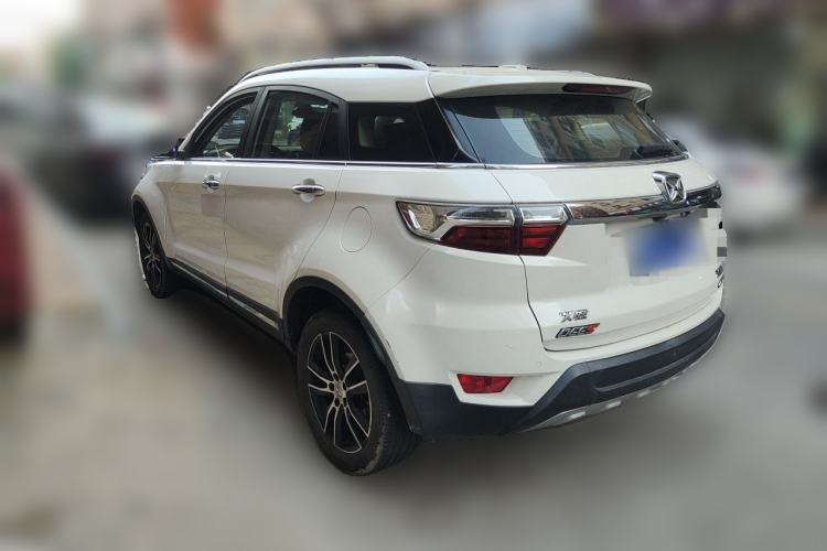 Used JMC Yusheng S330 2016 1.5L GTDi Automatic Two-Wheel Drive Flagship Edition Rear Left 45 Deg