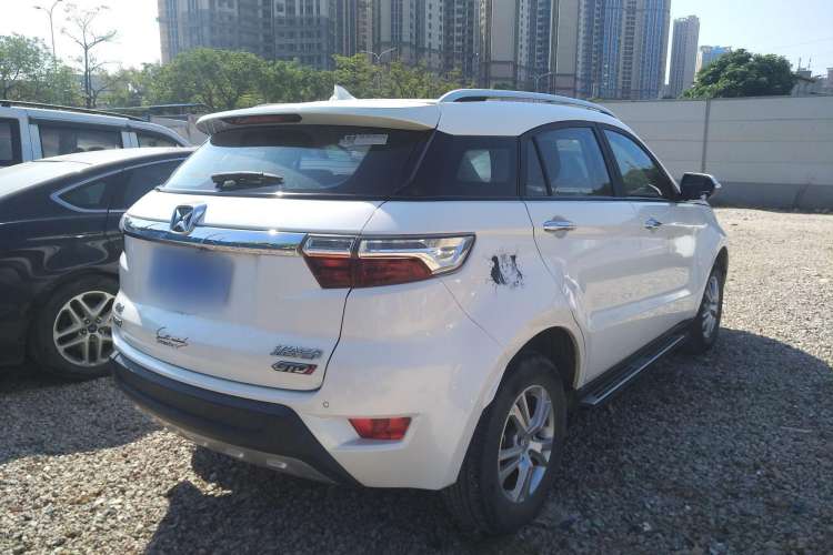 Used JMC Yusheng S330 2016 1.5L GTDi Automatic Two-Wheel Drive Comfort Edition Rear Right 45 Deg