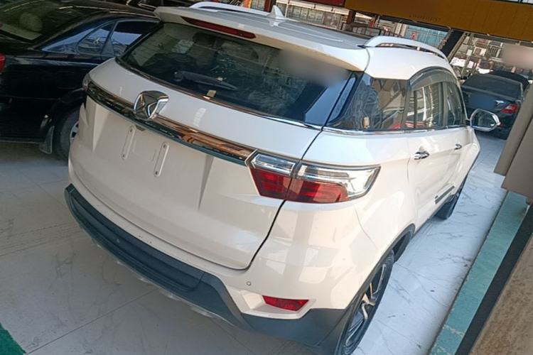 Used JMC Yusheng S330 2016 1.5L GTDi Automatic Two-Wheel Drive Prestige Edition Rear Right 45 Deg