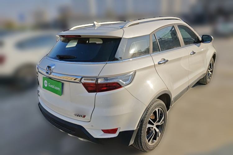 Used JMC Yusheng S330 2016 1.5L GTDi Automatic Two-Wheel Drive Prestige Edition Rear Right 45 Deg
