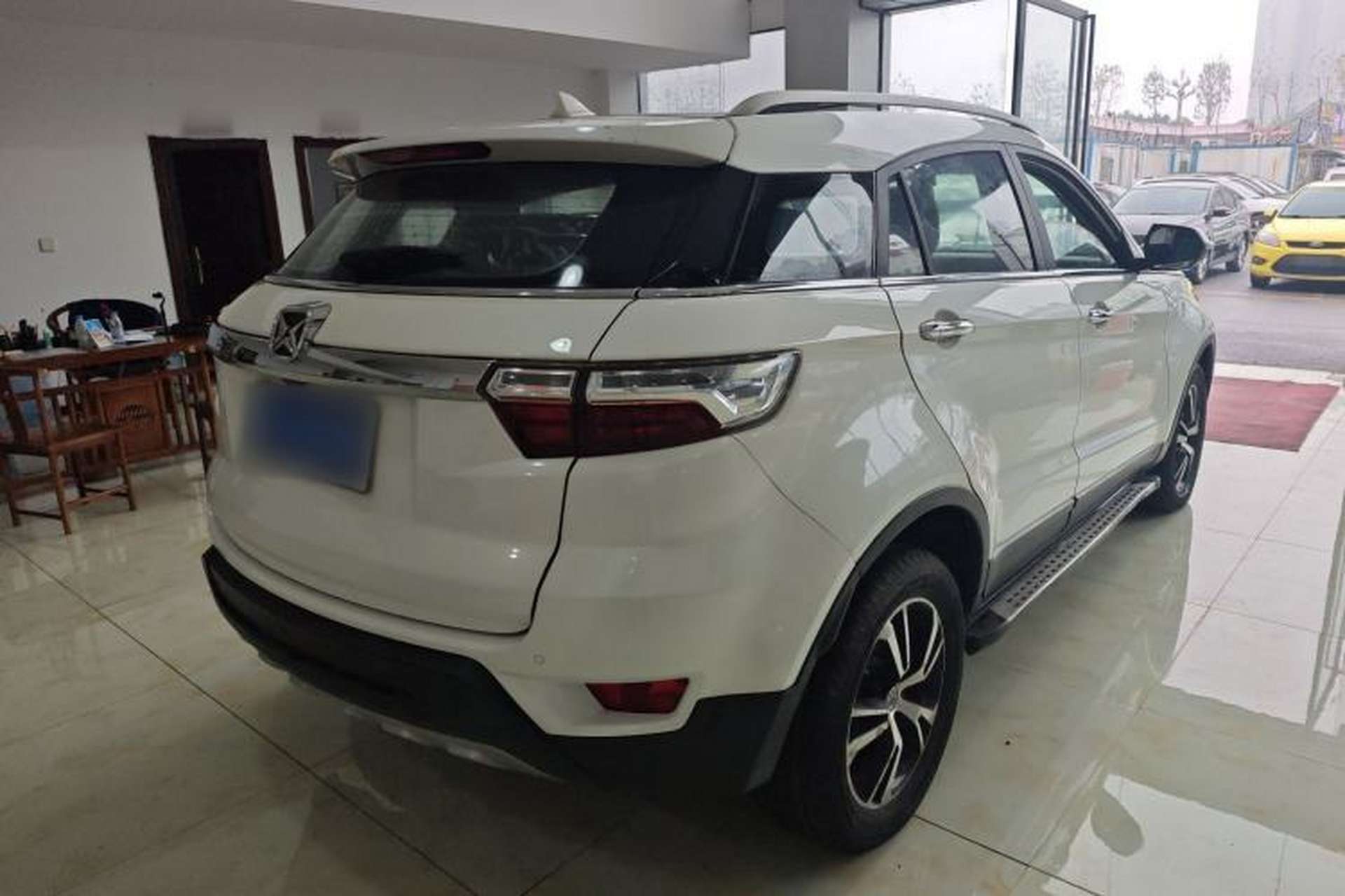 Used JMC Yusheng S330 2016 1.5L GTDi Automatic Two-Wheel Drive Prestige Edition Rear Right 45 Deg