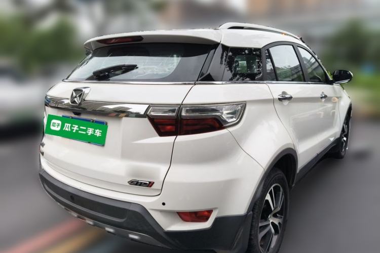 Used JMC Yusheng S330 2016 1.5L GTDi Automatic Two-Wheel Drive Fashion Edition Rear Right 45 Deg