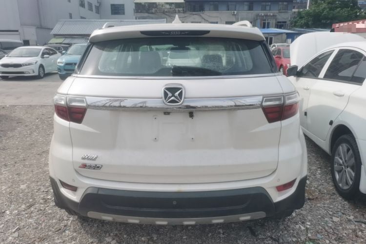 Used JMC Yusheng S330 2016 1.5L GTDi Automatic Two-Wheel Drive Flagship Edition Rear