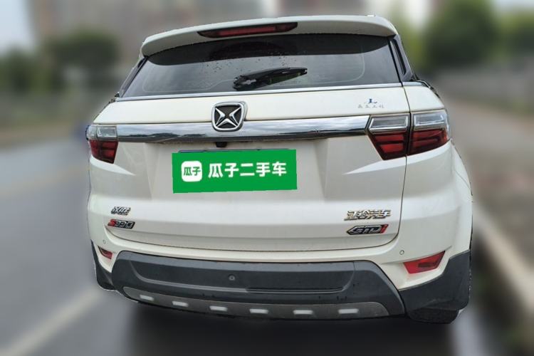 Used JMC Yusheng S330 2016 1.5L GTDi Automatic Two-Wheel Drive Prestige Edition Rear