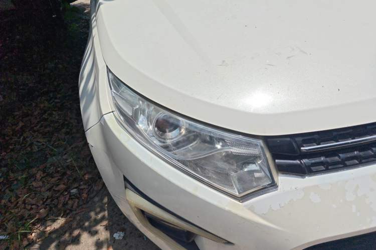 Used JMC Yusheng S330 2016 1.5L GTDi Automatic Two-Wheel Drive Flagship Edition Right Front Headlight