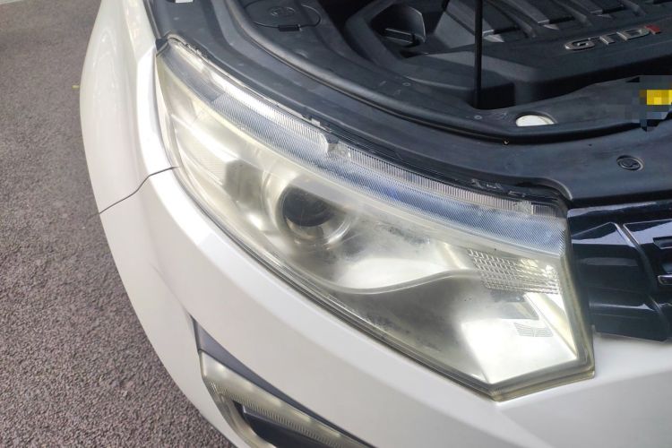 Used JMC Yusheng S330 2016 1.5L GTDi Automatic Two-Wheel Drive Flagship Edition Right Front Headlight