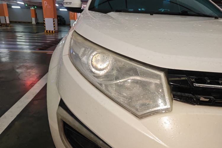 Used JMC Yusheng S330 2016 1.5L GTDi Automatic All-Wheel-Drive Flagship Edition Right Front Headlight