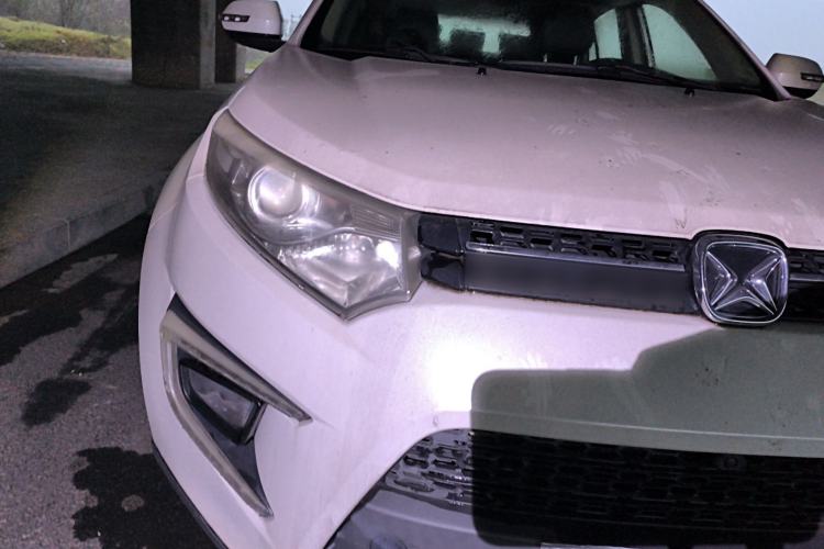 Used JMC Yusheng S330 2016 1.5L GTDi Automatic Two-Wheel Drive Prestige Edition Right Front Headlight