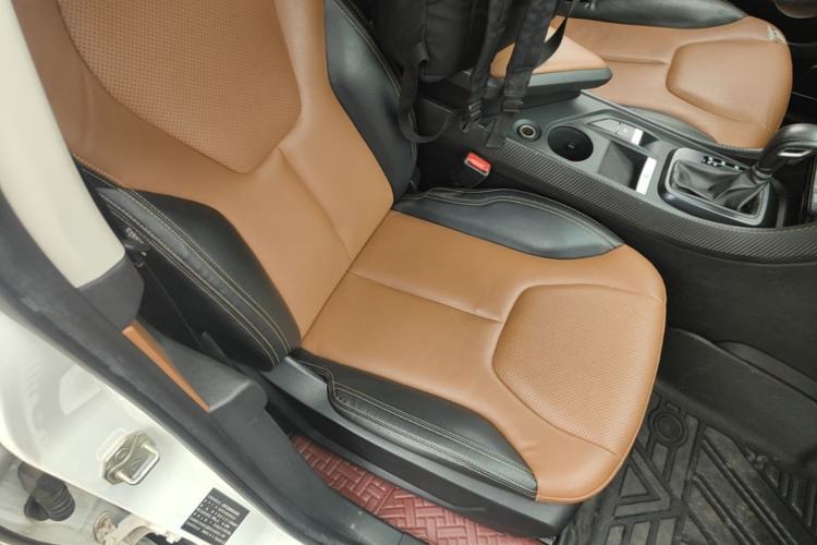 Used JMC Yusheng S330 2016 1.5L GTDi Automatic Two-Wheel Drive Prestige Edition Right Front Seat