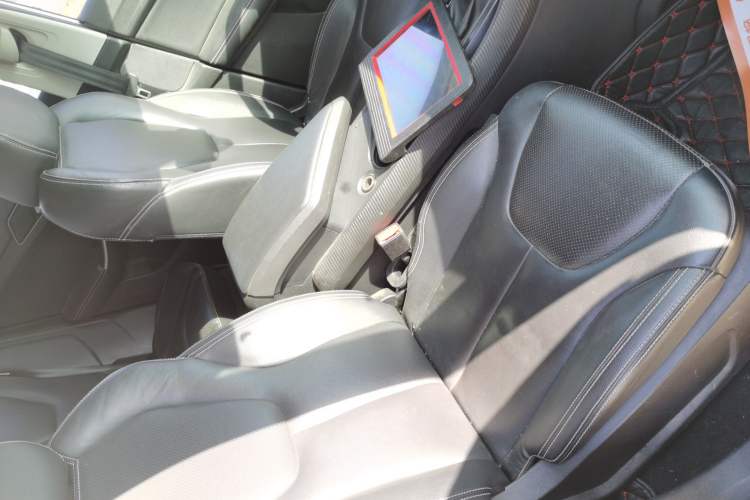 Used JMC Yusheng S330 2016 1.5L GTDi Automatic All-Wheel-Drive Flagship Edition Right Front Seat