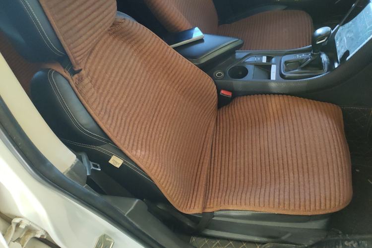 Used JMC Yusheng S330 2016 1.5L GTDi Automatic Two-Wheel Drive Flagship Edition Right Front Seat
